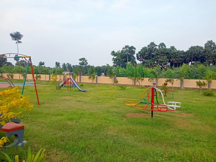 Garden, bhogapuram  167 Sq.Yd. Plot In Bhogapuram Vizag 8301576