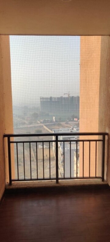 Room in 2.5 BHK Apartment at Gandhi Path – for Sale