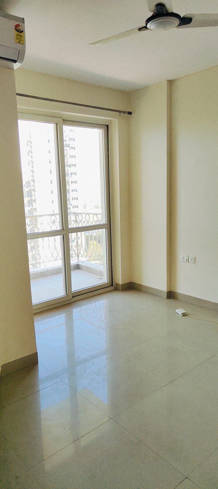 Room, bptp-park-prime 3 Bedroom 2063 Sq.Ft. Apartment In Sector 66 Gurgaon 8301610