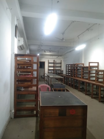 Commercial Showroom 1000 Sq.Ft. For Rent in Chattarpur Delhi  8301612