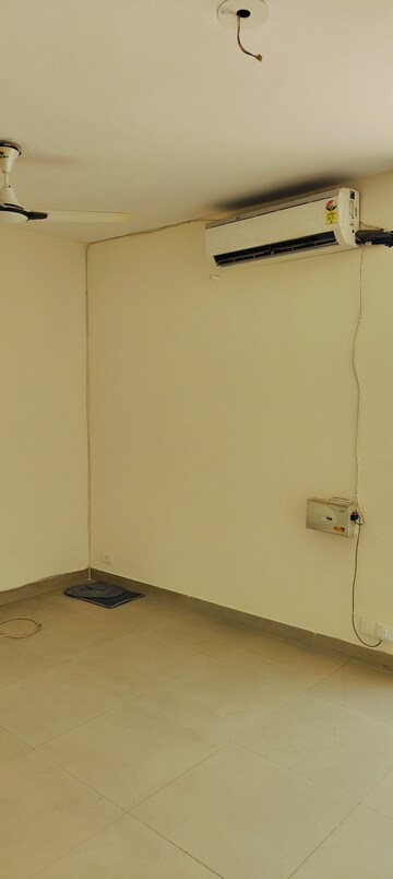 Room in 2 BHK Apartment at BPTP Park Prime, Sector 66 – for Rent