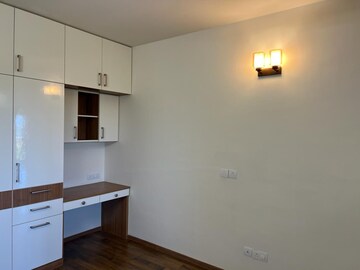 Room in 2 BHK Apartment at Century Breeze, Jakkuru – for Rent