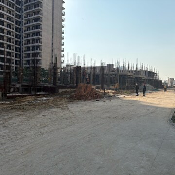 Parking in 4 BHK Villa at Assotech Blith, Sector 99 – for Sale