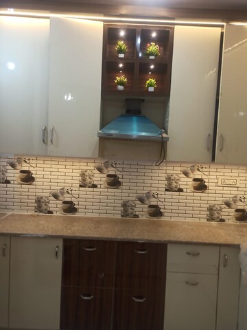  2 BHK Builder Floor at Dwarka Mor – for Rent