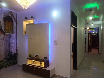 Room in 2 BHK Builder Floor at Dwarka Mor – for Rent