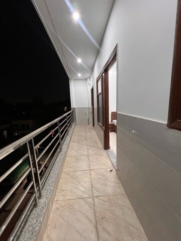 Balcony in 1 RK Builder Floor at Sector 55 – for Rent