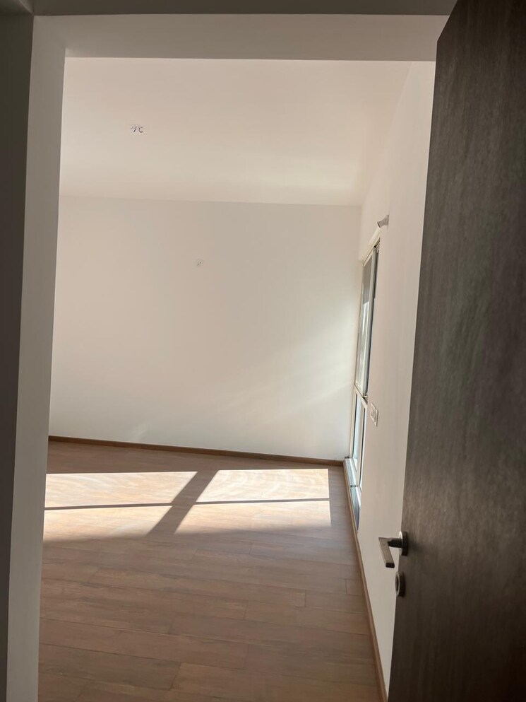 Bathroom, kolte-patil-elburz-hills-dales 3 Bedroom 2030 Sq.Ft. Apartment In Nibm Pune 8301748