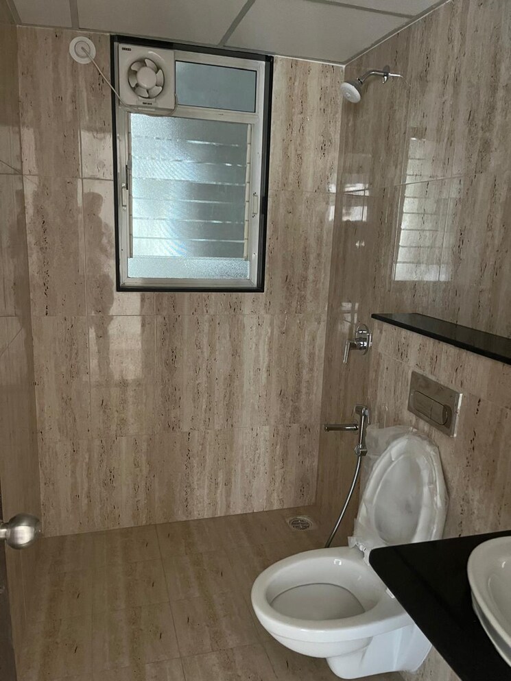 Bathroom, kolte-patil-elburz-hills-dales 3 Bedroom 2030 Sq.Ft. Apartment In Nibm Pune 8301748