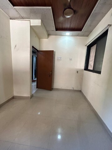 Room in 2 BHK Apartment at Mansi CHS New Panvel, New Panvel East – for Rent