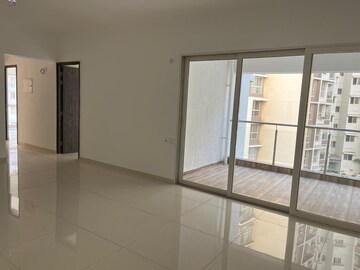 Room in 3 BHK Apartment at Kolte Patil Elburz Hills Dales, Undri – for Rent