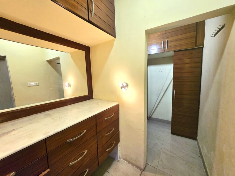Attached Bathroom, peer mucchalla 3 Bedroom 1800 Sq.Ft. Apartment In Peer Mucchalla Zirakpur 8301814