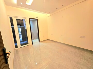 Room in 3 BHK Builder Floor at Peer Mucchalla – for Sale