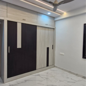 Room in 3 BHK Builder Floor at Kondapur – for Rent