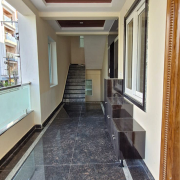 Building Lobby in 3 BHK Builder Floor at Kondapur – for Rent