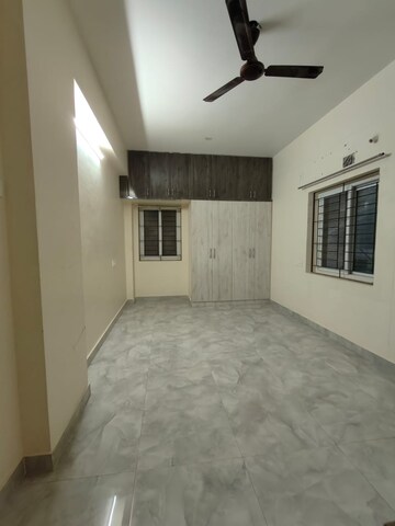 Room in 2 BHK Apartment at Raghavendra Arcade, Kondapur – for Rent
