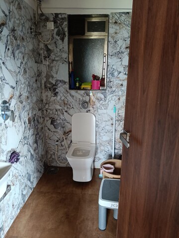 Attached Bathroom in 2 BHK Apartment at Ghatkopar East – for Rent