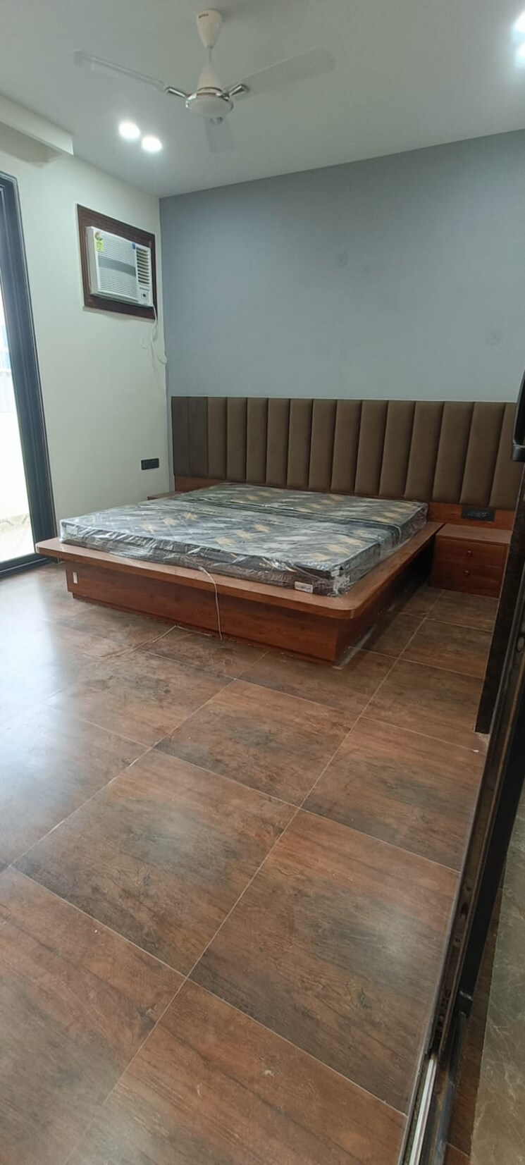 Bedroom, dlf-oakwood-estate 4 Bedroom 1750 Sq.Ft. Apartment In Dlf Phase ii Gurgaon 8301850