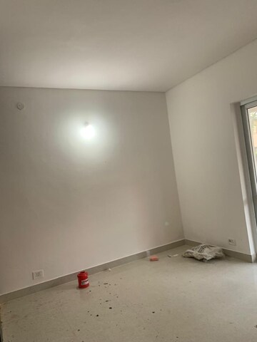 Room in 3.5 BHK Apartment at BPTP Park 81, Sector 81 – for Rent