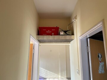 Furnished Amenities in 3 BHK Apartment at Gulmohar Orchids, Kharadi – for Rent