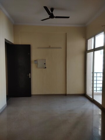  4 BHK Apartment at Antriksh Golf View, Sector 78 – for Rent