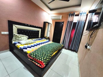 Bedroom in 3 BHK Builder Floor at Kishanpura – for Sale