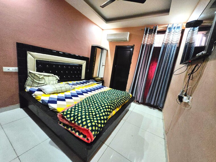 Bedroom, kishanpura 3 Bedroom 1012 Sq.Ft. Builder Floor In Kishanpura Zirakpur 8301923