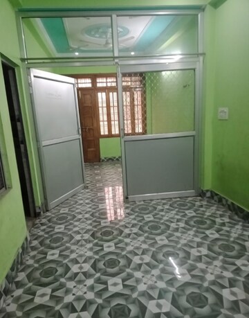 Bedroom in 2 BHK Independent House at Aliganj – for Rent