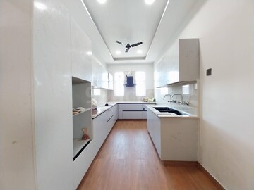 Kitchen in 4 BHK Builder Floor at BPTP Eden Estate, Sector 81 – for Sale