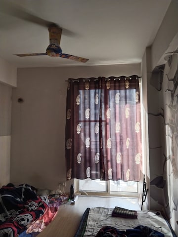 Furnished Amenities in 3 BHK Apartment at DLF New Town Heights III, Sector 91 – for Rent
