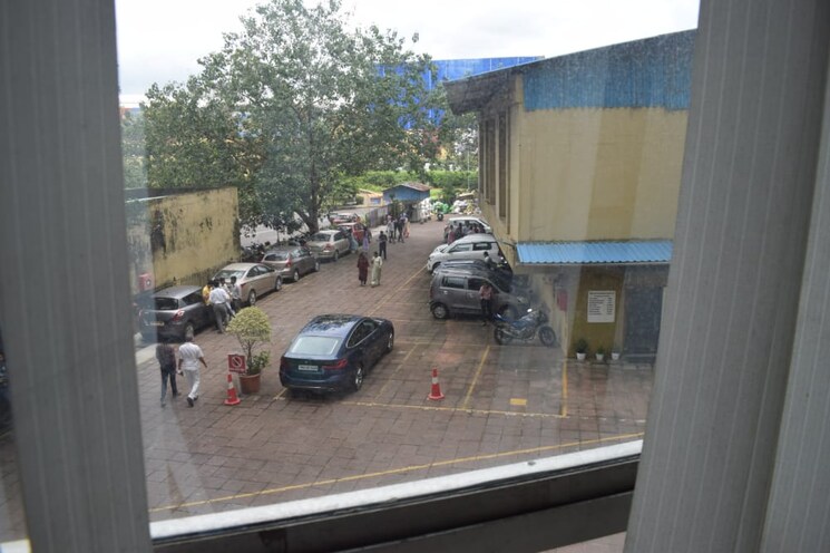  Parking, bsel-tech-park Commercial Office Space 480 Sq.Ft. In Vashi Sector 30 Navi Mumbai 8301993