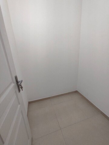 Room in 2 BHK Apartment at International Airport Road – for Rent