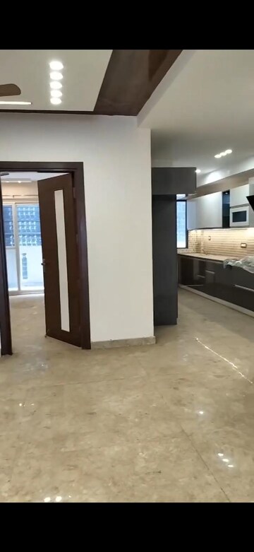 Room in 2.5 BHK Builder Floor at Sector 95a – for Sale