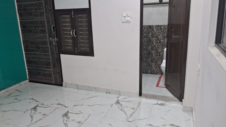 Room, sector 95a 2.5 Bedroom 1160 Sq.Ft. Builder Floor In Sector 95a Gurgaon 8302157