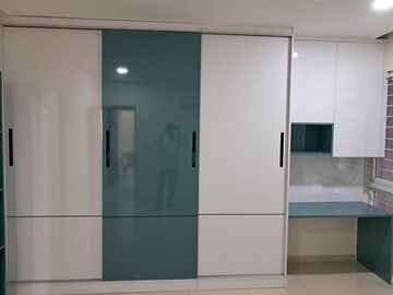 Room in 3 BHK Apartment at Marina Skies, Hi Tech City – for Rent