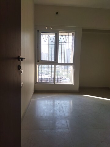 Room in 2 BHK Apartment at Dosti West County Phase 4 Dosti Pine, Balkum Pada – for Rent