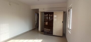 Room in 3 BHK Apartment at HM World City, Jp Nagar – for Rent
