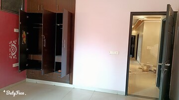 Room in 3 BHK Builder Floor at Uppal Southend, Sector 49 – for Rent