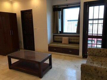 Room in 3 BHK Independent House at Sector 36 – for Rent