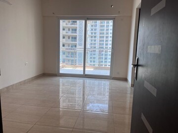 Room in 3 BHK Apartment at Gaur Sportswood, Sector 79 – for Rent