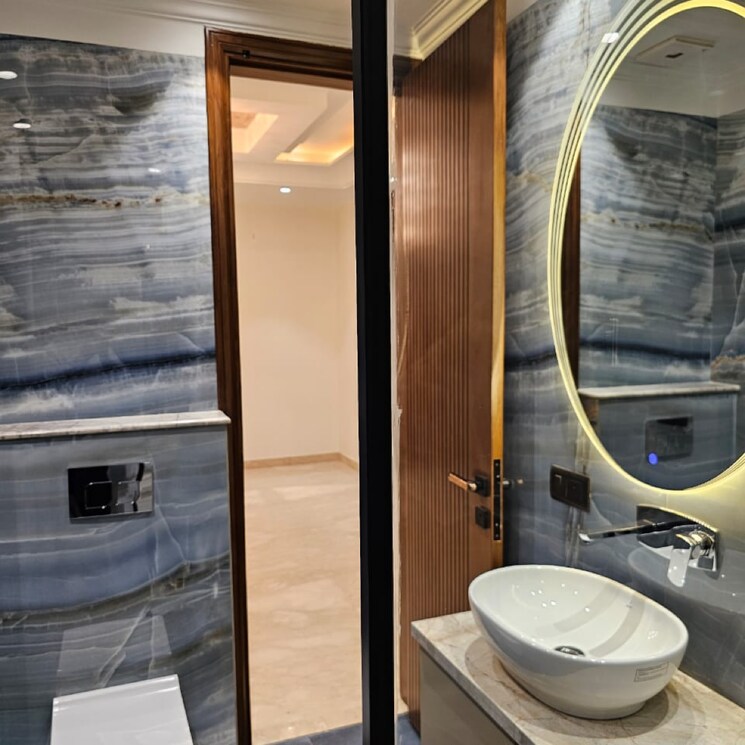 Bathroom, ss-mayfield-gardens 3 Bedroom 2160 Sq.Ft. Builder Floor In Mayfield Garden Gurgaon 8302310