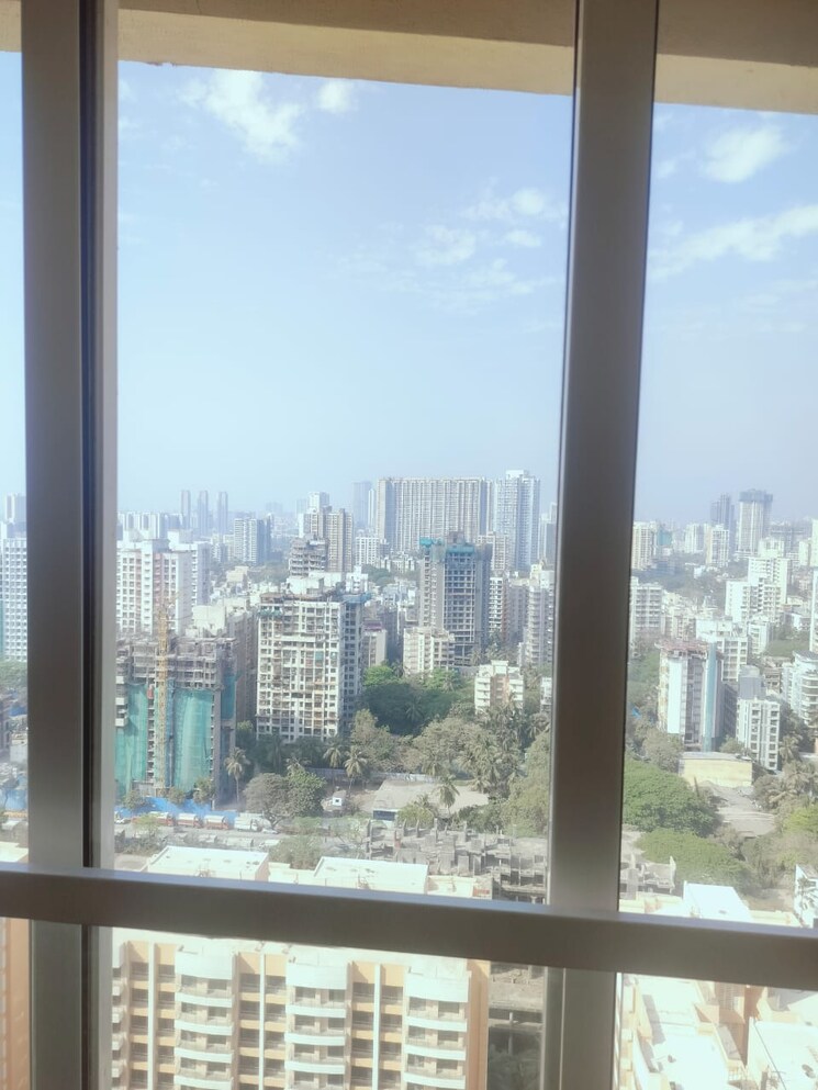 Swimming Pool, kalpataru-radiance 3 Bedroom 1032 Sq.Ft. Apartment In Goregaon West Mumbai 8302298