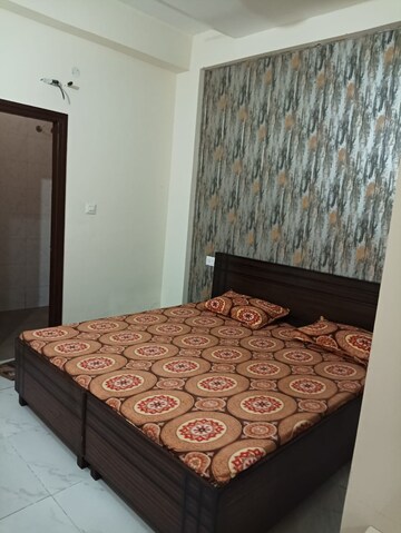 Bedroom in 3 BHK Apartment at Dhakoli Village – for Rent
