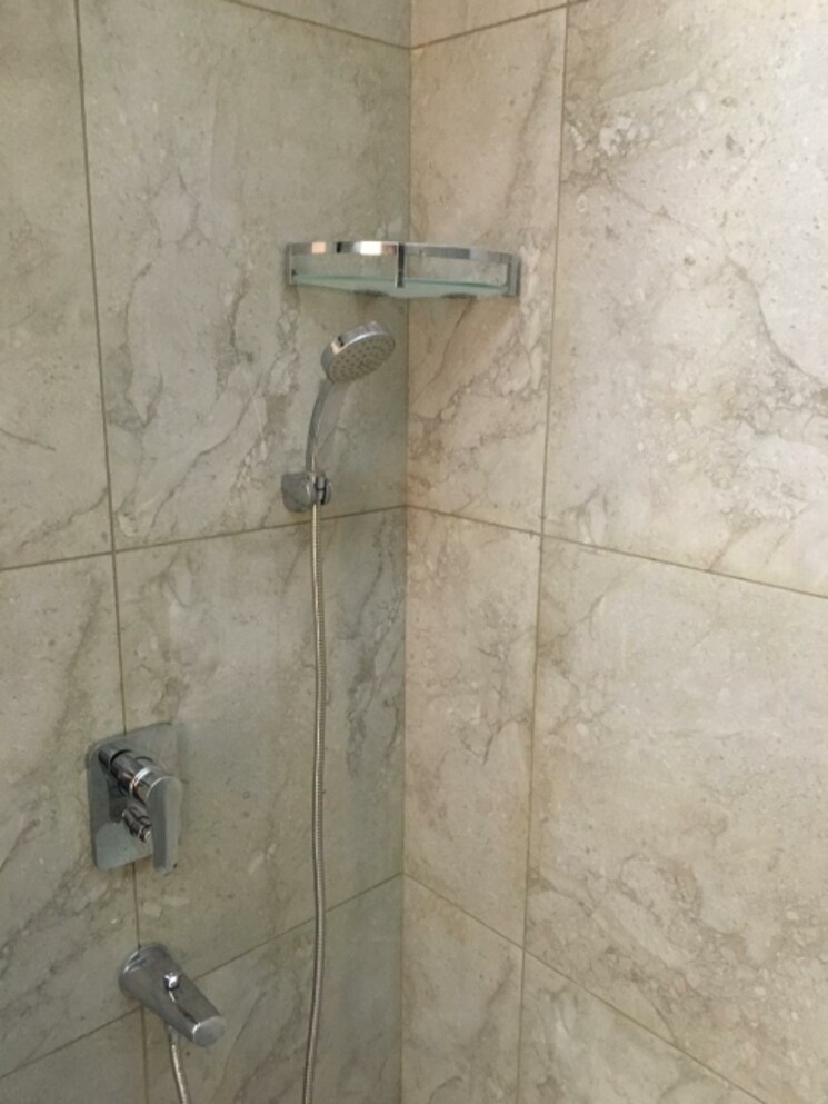 Bathroom, lnt-realty-emerald-isle 3 Bedroom 1550 Sq.Ft. Apartment In Powai Mumbai 8302372