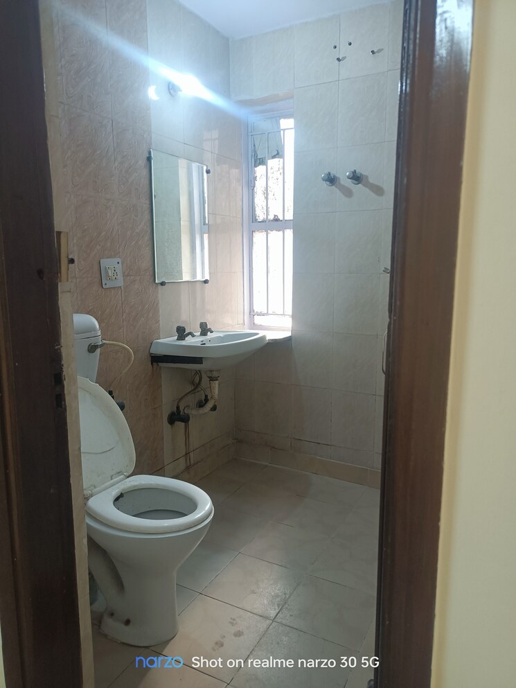Bathroom, ip extension 3 Bedroom 1250 Sq.Ft. Apartment In Ip Extension Delhi 8302390