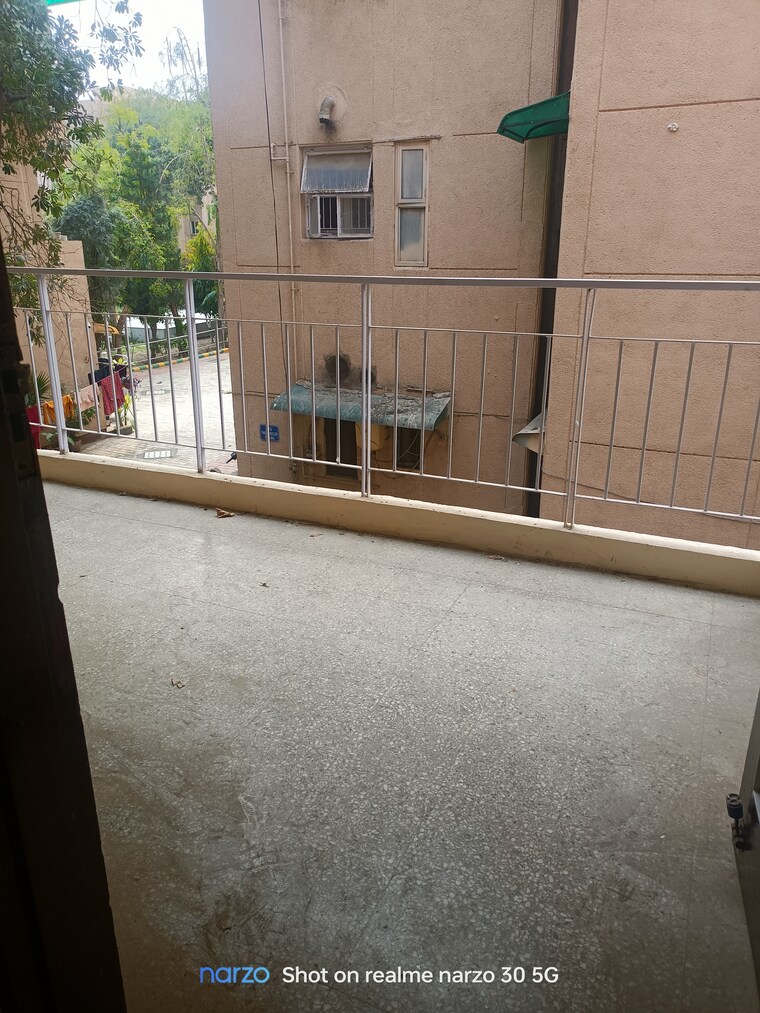 Balcony, ip extension 3 Bedroom 1250 Sq.Ft. Apartment In Ip Extension Delhi 8302390