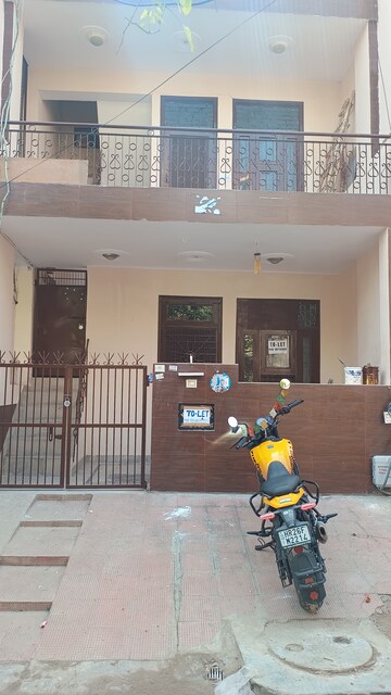 Parking in 1 BHK Builder Floor at Palam Vihar Residents Association, Palam Vihar – for Rent