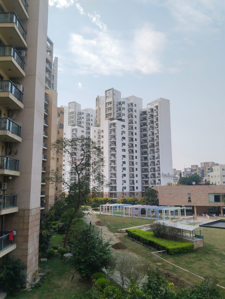 Exterior View, unitech-uniworld-gardens 3.5 Bedroom 2086 Sq.Ft. Apartment In Sector 47 Gurgaon 8302554