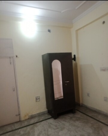 Building Lobby in 2 BHK Independent House at Aliganj – for Rent