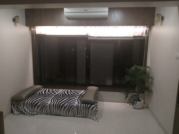 Bedroom in 2 BHK Apartment at Windermere CHS Andheri West, Andheri West – for Rent
