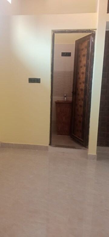 Room in 2 BHK Builder Floor at Ansal Continental Villas, Sector 22 – for Rent